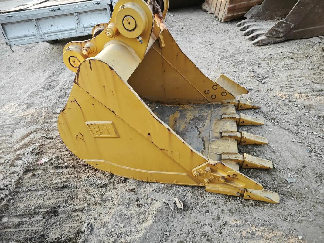 卡特313最新款挖斗 0.6方規(guī)格、70軸開(kāi)檔280、原車斗軸與油缸適配解析