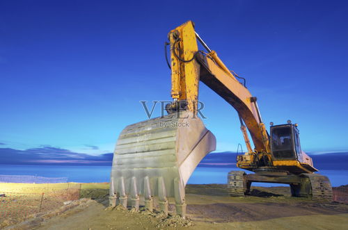 工業(yè)美學(xué)中的力與美 解讀攝影圖片中的挖機(jī)油缸